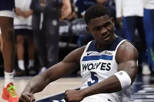 东欧72分独行侠4-1淘汰森林狼 东契奇西决MVP
