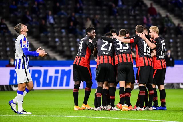 约基奇42+16掘金险胜马刺 骑士送爵士10连败